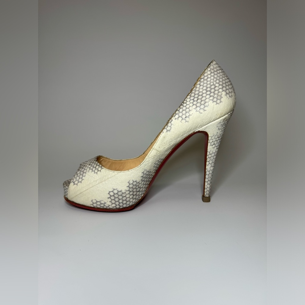 $1,042 Christian Louboutin Snake Very Prive Peep Toe Platform Pump Heels 35.5
